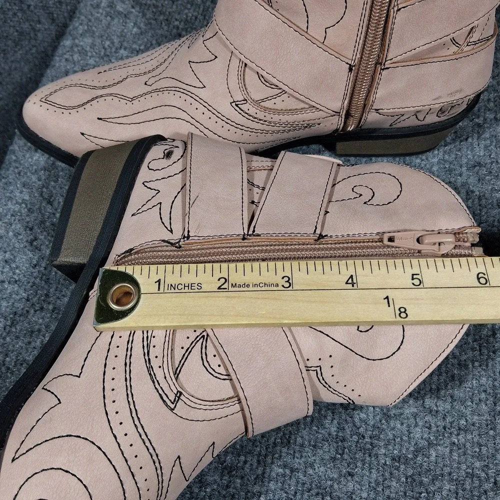 Esprit Womens Blush Pink Western Ankle Boots Embroidered Buckle Harness Size 9M